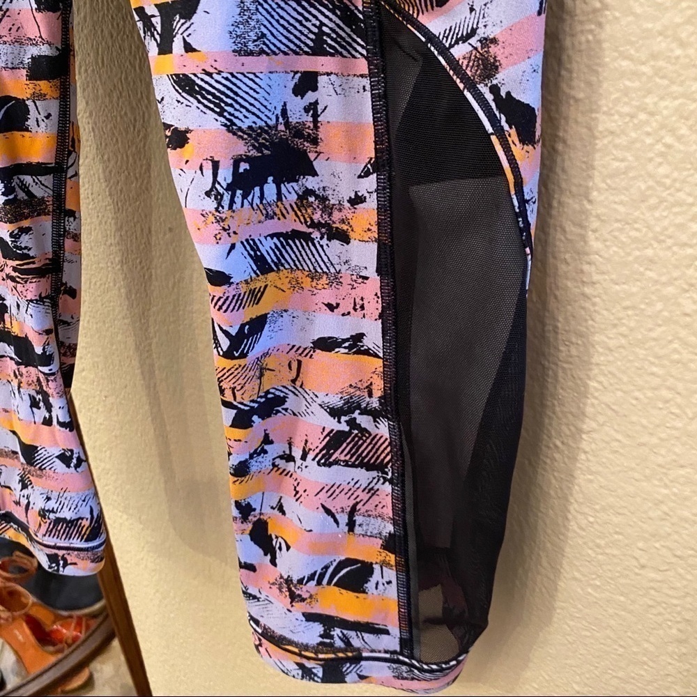 LULULEMON Multi-Color Mesh Crop Pants Size 2 - image 3